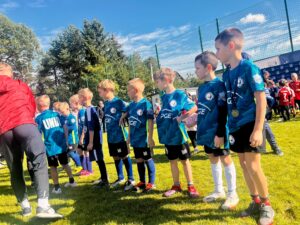 Drużyna U8 Akademii Unia Tarnów podczas turnieju w Jerzmanowicach